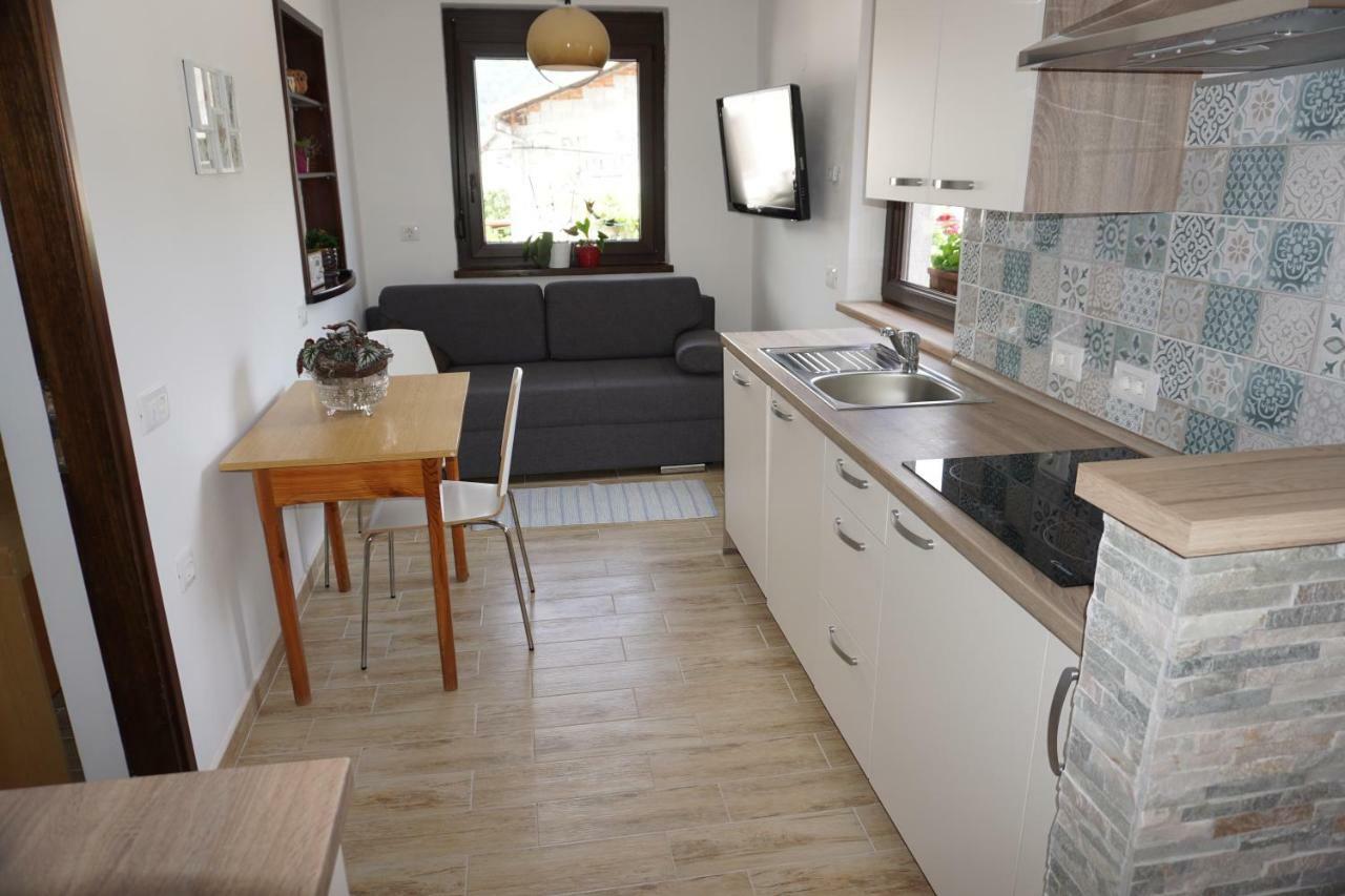 Apartma Irena Volce Eksteriør bilde